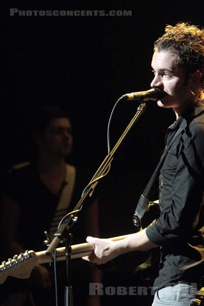 EDITORS - 2007-11-11 - PARIS - La Cigale - Thomas Michael Henry Smith - Christopher Dominic Urbanowicz